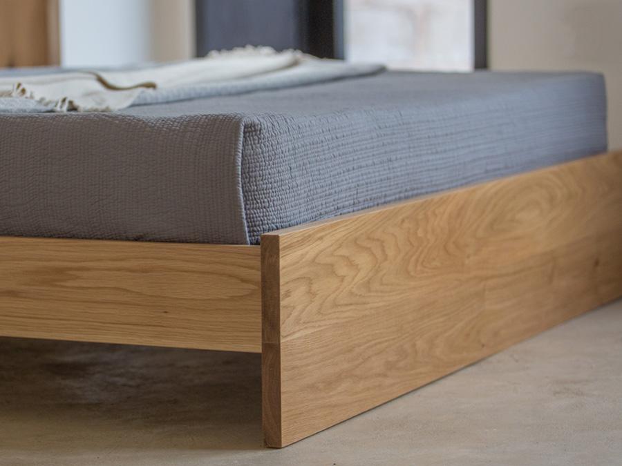 enkel platform bed corner view