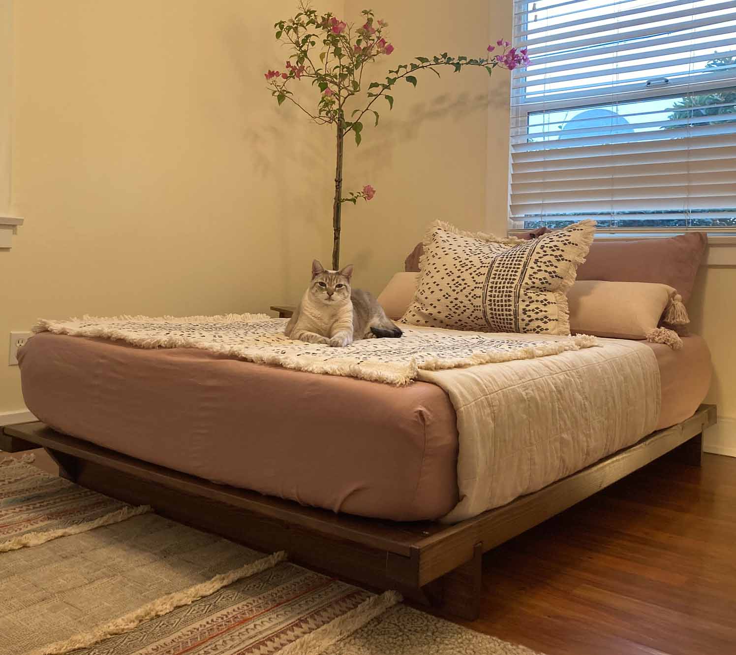 Texture Over Pattern for a Calm Finish